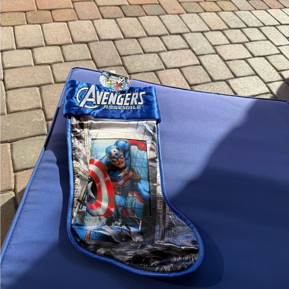 Marvel Avengers Blue and Red Men's Socks. - Picture 3 of 9